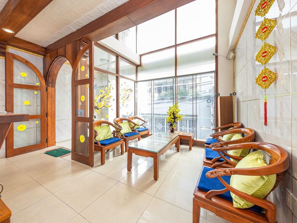 White Lion Hotel נה טראנג מראה חיצוני תמונה